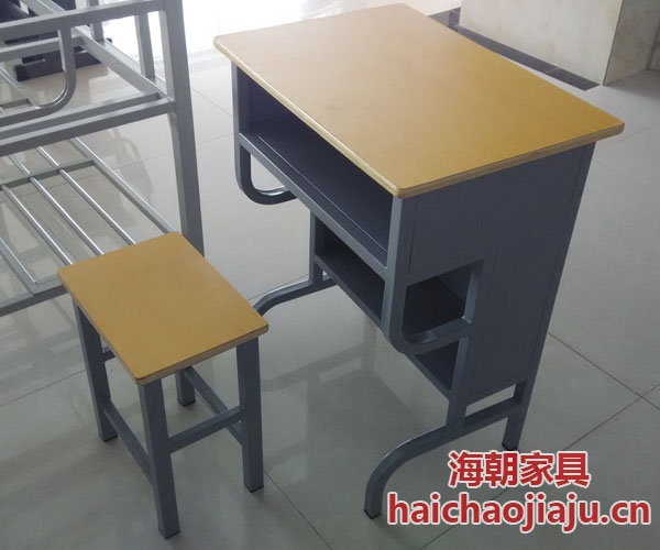 課桌椅